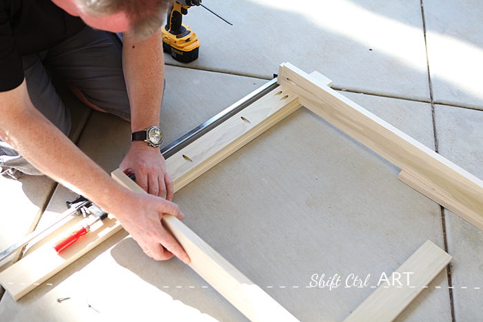 How to build a white modern desk with miter saw and kreg jig 1