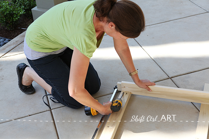 How to build a white modern desk with miter saw and kreg jig 1