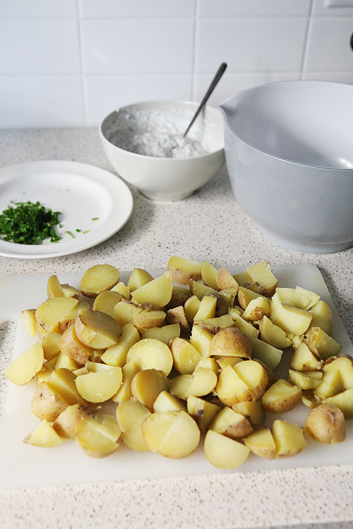 Rustic skyr potato salad