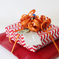 Tween birthday gift wrap